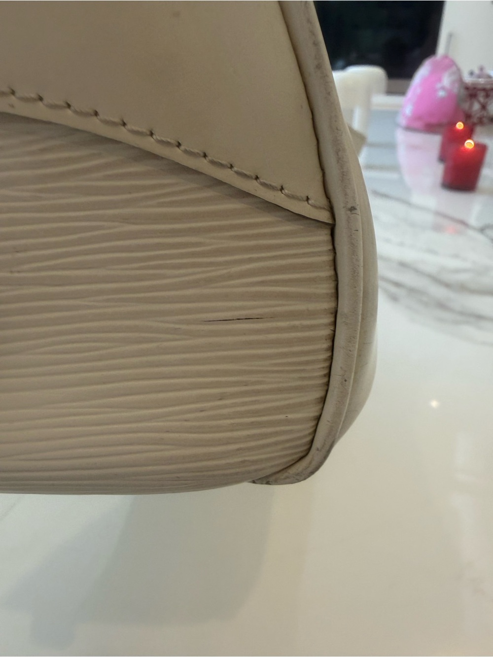 Louis Vuitton Ivoire GM Montaigne Epi Leather Handbag - Picture 5 of 9